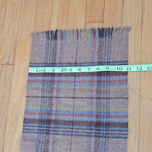 Plaid Soft Wrap Unisex Scarf Cream/Brown/Red 100% Acrylic Made in France - Picture 5 of 8